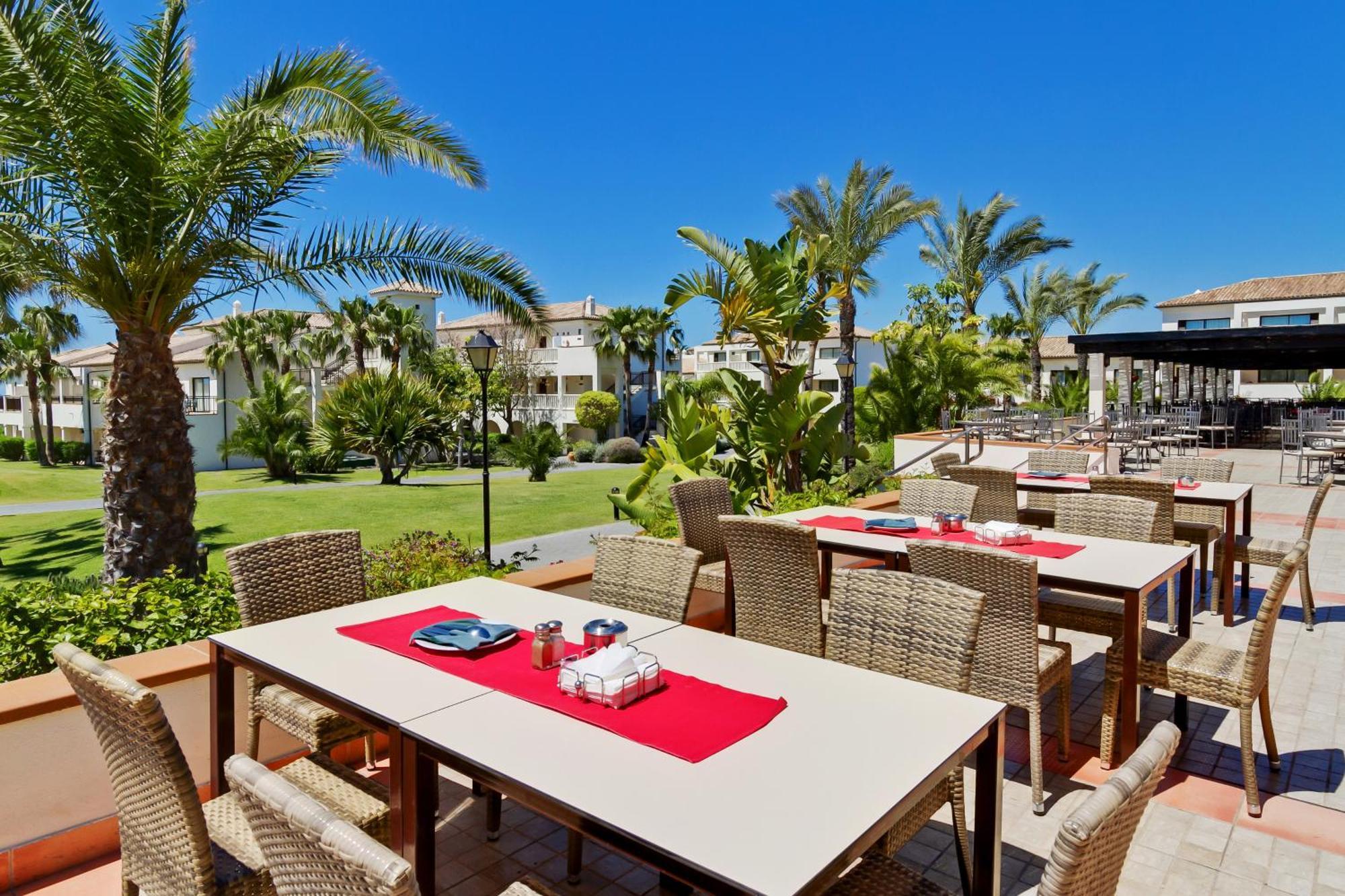 Impressive Playa Granada Golf Hotel Motril Exterior foto
