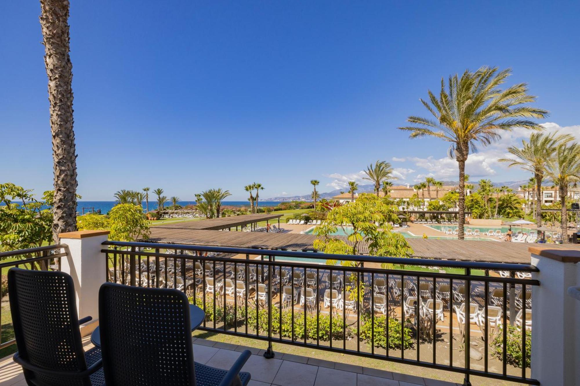 Impressive Playa Granada Golf Hotel Motril Exterior foto